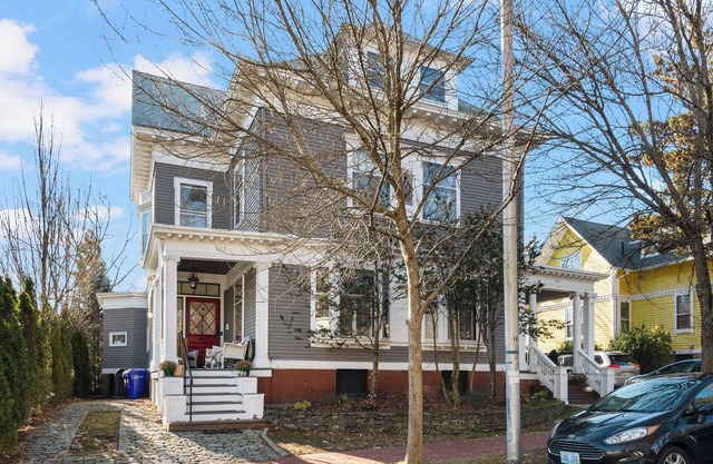Huge historic Eastside home - walk to Brown, RISD