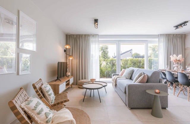Huswell - Very pleasant apartment with communal pool