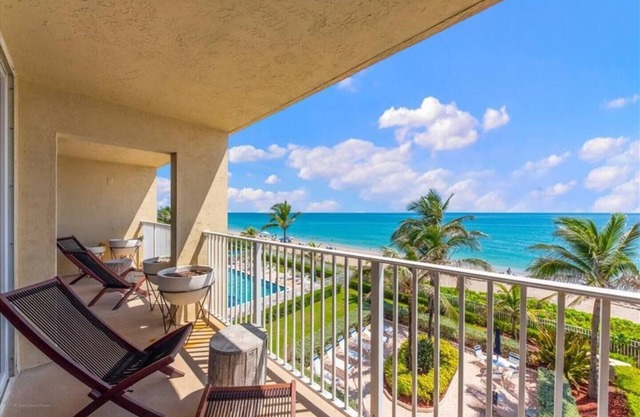Hutchinson Island,BeachFront,Heated Pool, Balcony, Top Floor, Amazing View
