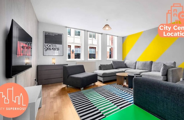 Iconic Canal Street Apt by City SuperHost