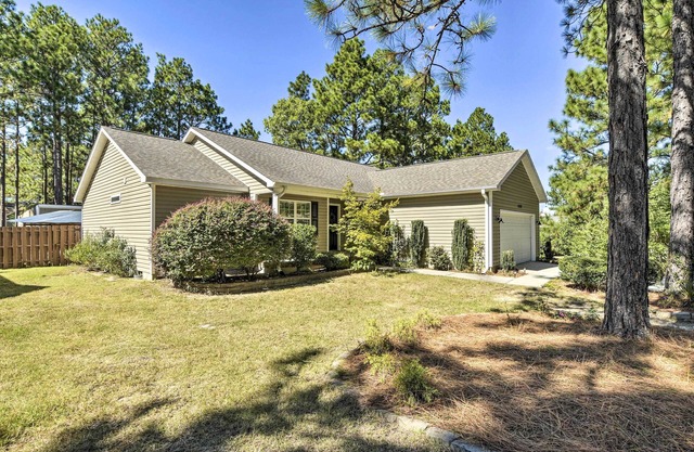 Idyllic Pinehurst Home, Near Golf Course!