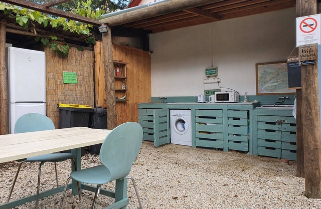 Idyllic setting with pool in Koppany Nature Park directly on the walking trails.