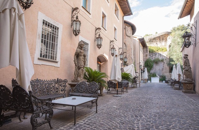 Il Monastero Collection