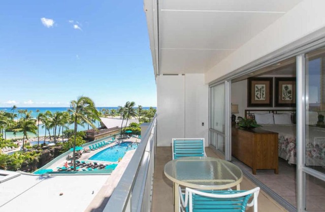 Ilikai Tower 438 Lagoon View 1BR