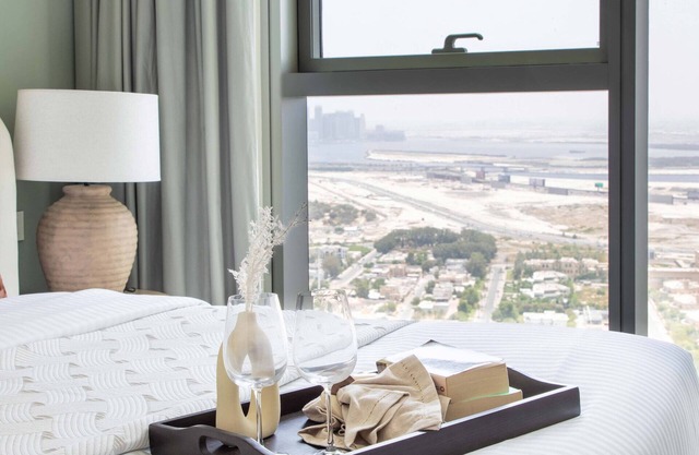 Immaculate 3BR Maid's Room w Burj Khalifa Views