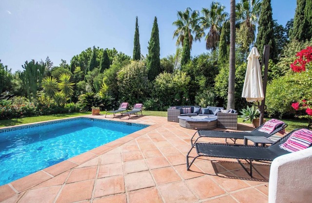 Impressive VILLA Dazura in Valtocado. MIJAS
