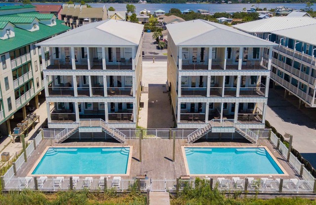 Incredible Beachfront Retreat in Gulf Shores| Space for Up To 80 with 2 Pools!