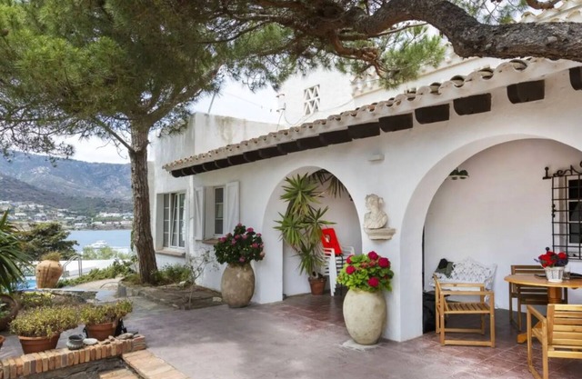Incredible villa on the Costa Brava with direct access to the sea and two swimming pools