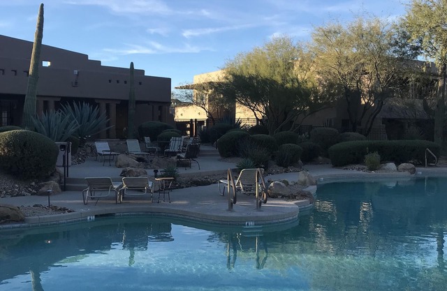 INCREDIBLE Golf Course Views1300sqft 1 Bedroom Condo Beautiful Washer, Dryer,BBQ
