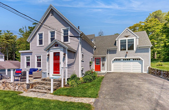 Incredible Maine home with ocean views, walk to Boothbay Harbor