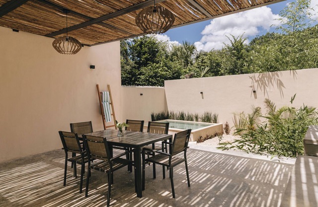 Incredible new house with a pool: Casa Nyx