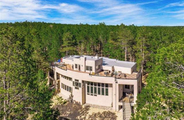 Incredible Views ~ 6BR ~ Sleeps 20 + Hot Tub, Game Room, Theatre, Gym