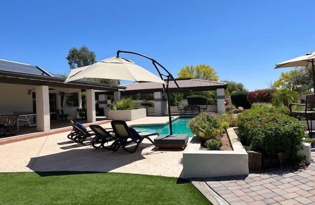 Incredibly spacious Gathering place, Private Pickleball Court, Sleeps 14,