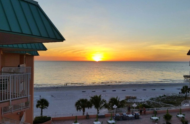 Indian Rocks Beach/Indian Shores Ocean Condo near Clearwater & St Petersburg