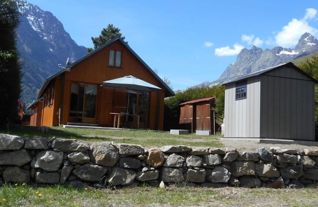 Individual chalet with all mod cons