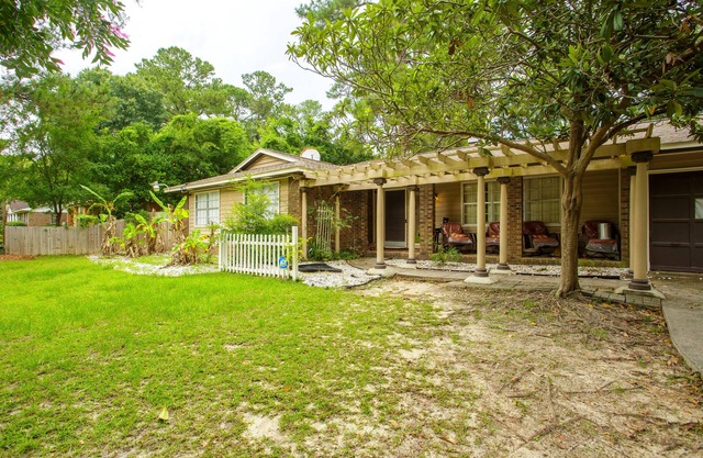 Indoor Pool, gym, studio, hot tub, pool table, chefs kitchen, outdoor grilling