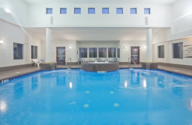 Indoor Pool + Wi-Fi | Fully Equipped King Suite