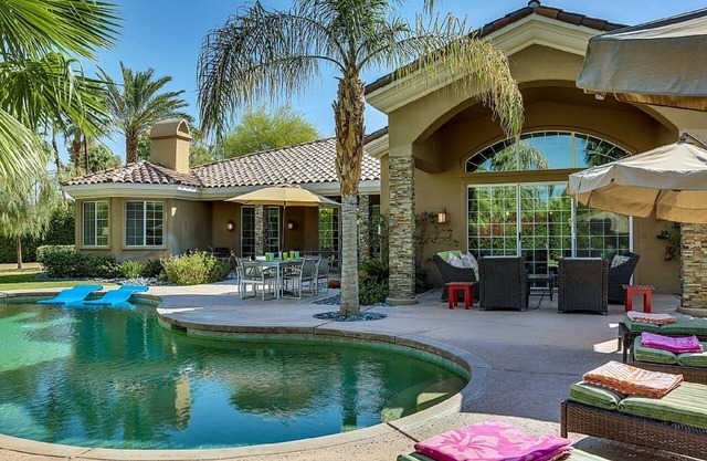 Indulgent Escape Luxury home great for groups, families and friends!