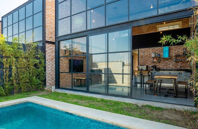 Industrial and modern Loft with private pool