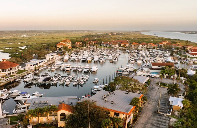 Inn at Camachee Harbor
