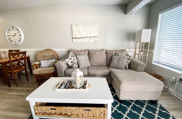 Inn Building Condo #203- Remolded with Lake View!