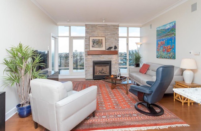 Inner and outer harbour views!