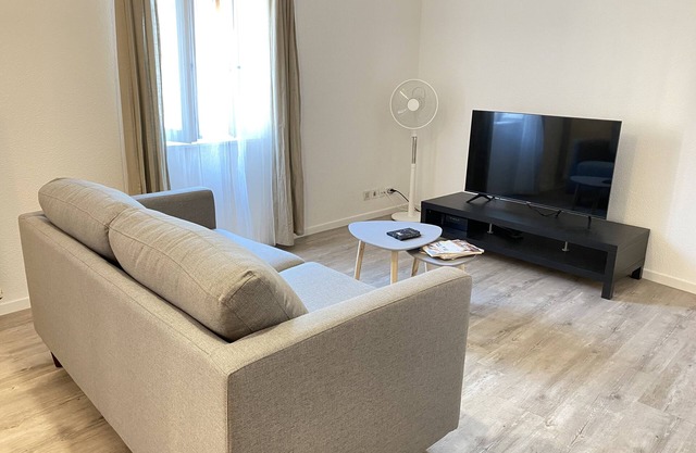 INTRA-MUROS ★ PRIVATE PARKING ★ SELF CHECK-IN ★ 50" SMART TV