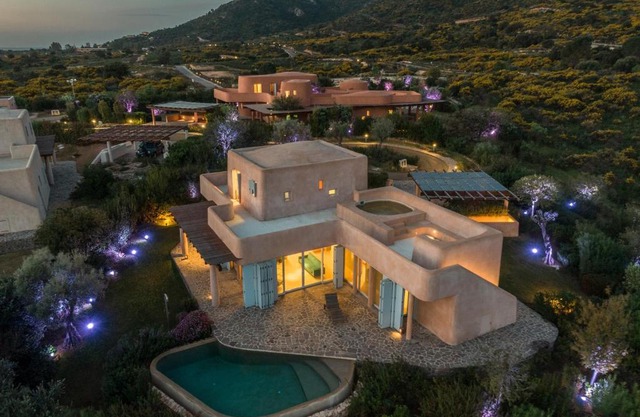 Is Molas Villas