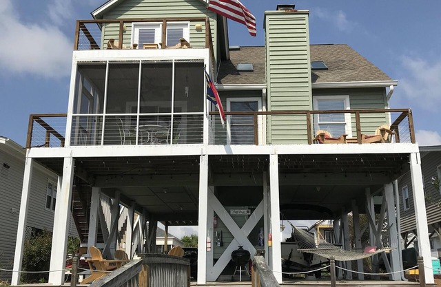 Island Home-On Canal-Near Beach Access