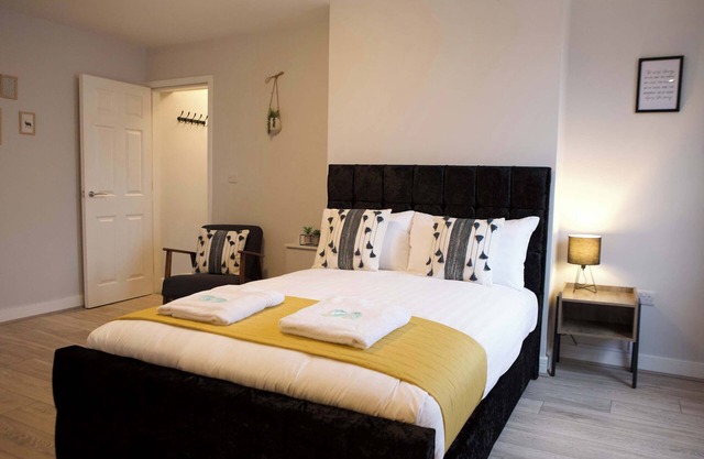 Islington Studio Sale | Nr Manchester | Sleeps 2