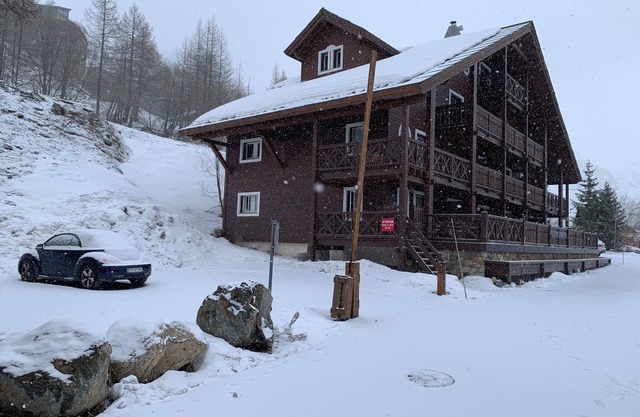 ISOLA 2000 4/6-person apartment in chalet with large terrace