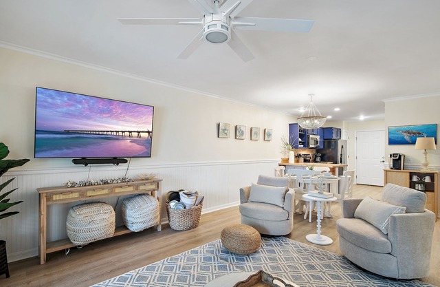 It's a Shore Bet @ Laguna Beach | 3 Min Walk to Beach | Pet Friendly | Fenced Yard | Sleeps 6