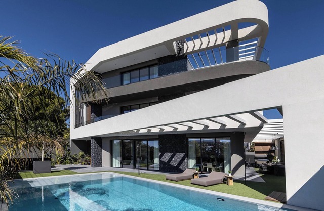 It’s a statement of refined living by etouri