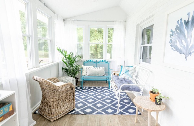 Ivy's Cottage w/Outdoor Movies Williamsburg Stay
