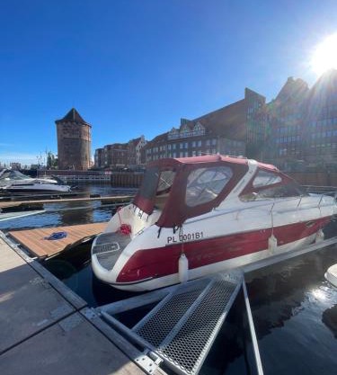 JACHT GDAŃSK centrum, 2 double beds and 1 double bed on board, 4-6 persons