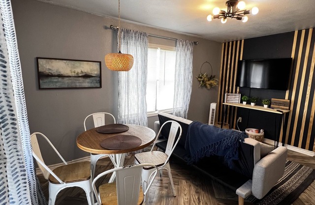 Janie’s cozy cottage minutes from Texas A&M Kingsville