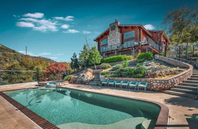 Japatul House w Pool HotTub | Ggle 5 Star Reviews