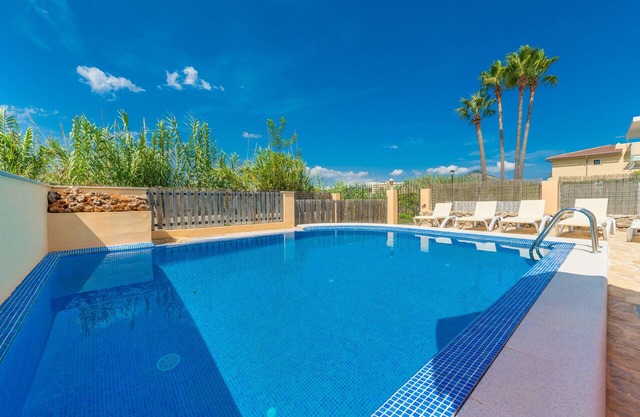 JERONIMO Villa for 8 with pool in Playas de Muro