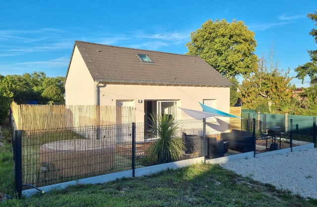 Jolie Maison Récente, au Calme