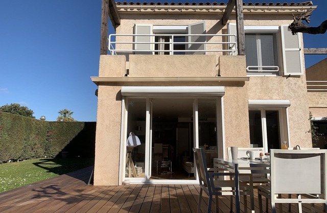 Jolie maison dans magnifique résidence avec piscine et tennis