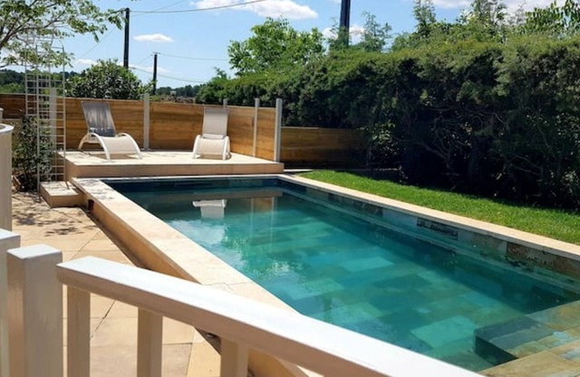 Jolie Villa Avec Piscine à Côté D'aix-en-provence
