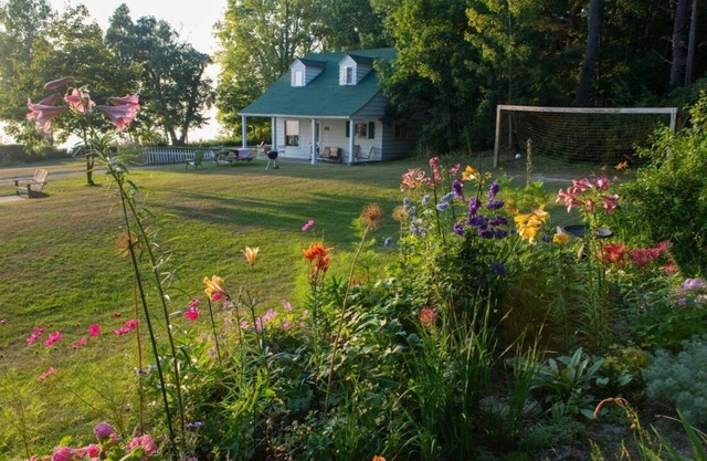 JOLLI-LODGE~Beach Resort in Leland