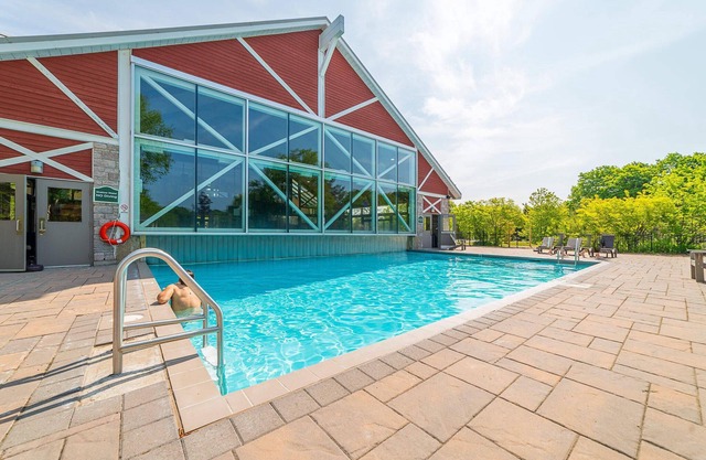 Jr Club Suite: Kitchenette, Pool, HotTub, Gym, BBQ