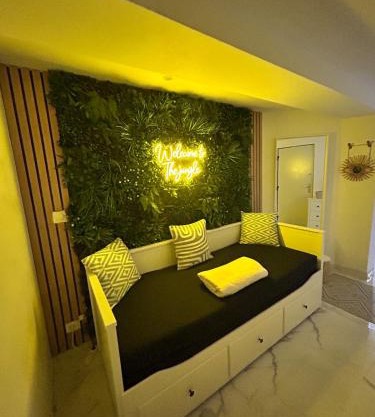 Jungle house