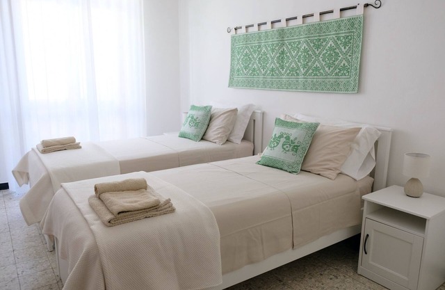 just 80 meters from the sea, best area of Alghero, 3 bedrooms, private parking