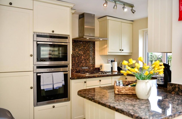 Just Stay Wales - Castle Square Cottage