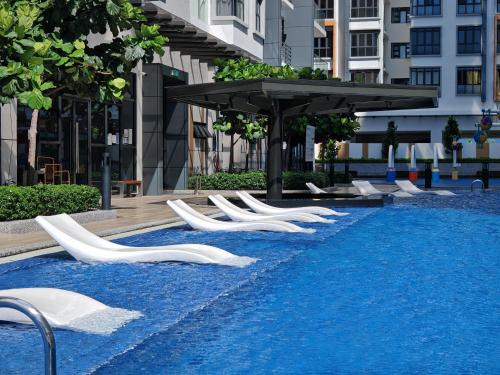 K Avenue by Meetstay