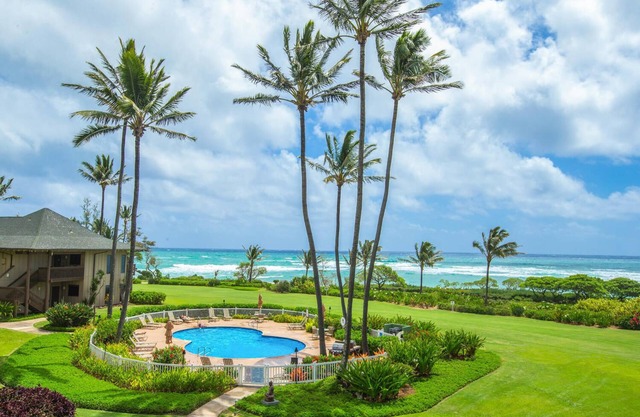 Kaha Lani #304: Coconut Coast Pacific Sunrise View 1BR/1½B Top Level View
