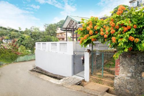 Kandy Hemantha Resort