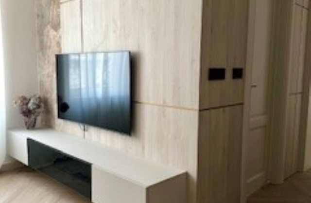 Karat Apartments